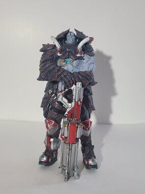 Quake Champions Scalebearer Bethesda Statue / Figure 12" w/Gun